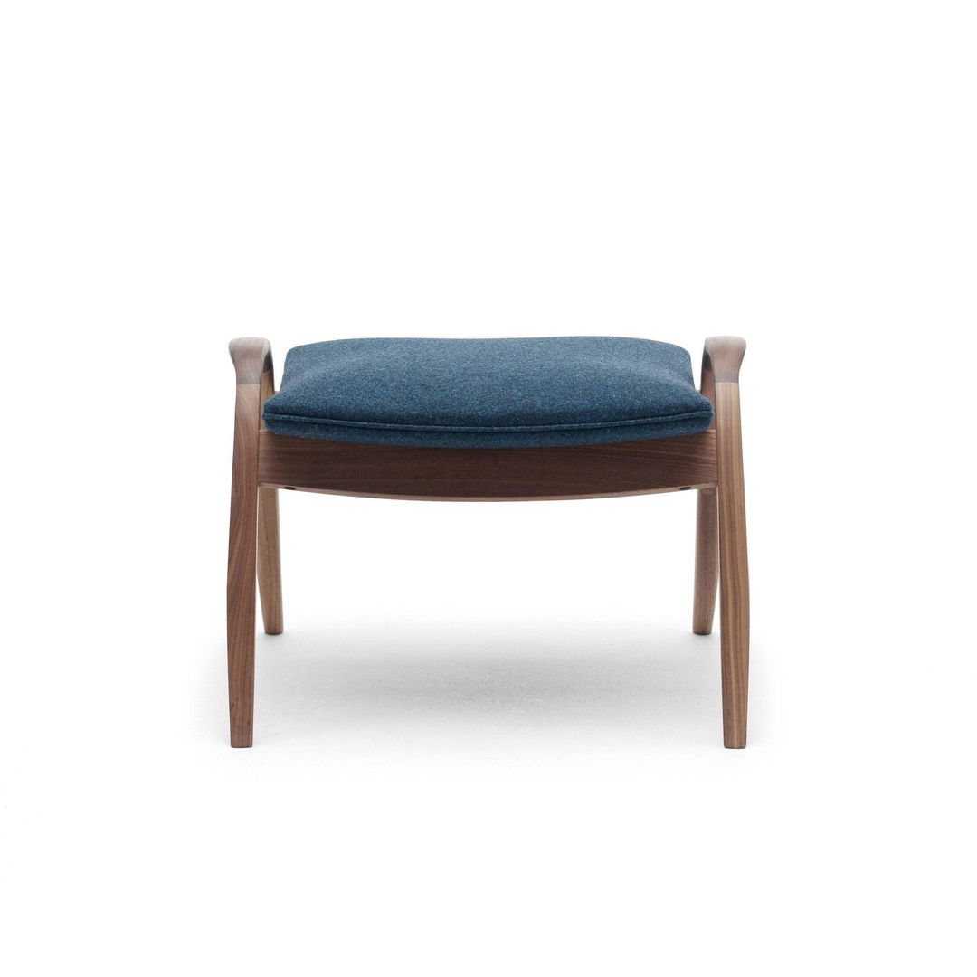 FH430 the signature footstool - Oiled Oak / (Thor leather) Brown leather Thor 332 FH430 the signature footstool - Oiled Oak / (Thor leather) Brown leather Thor 332